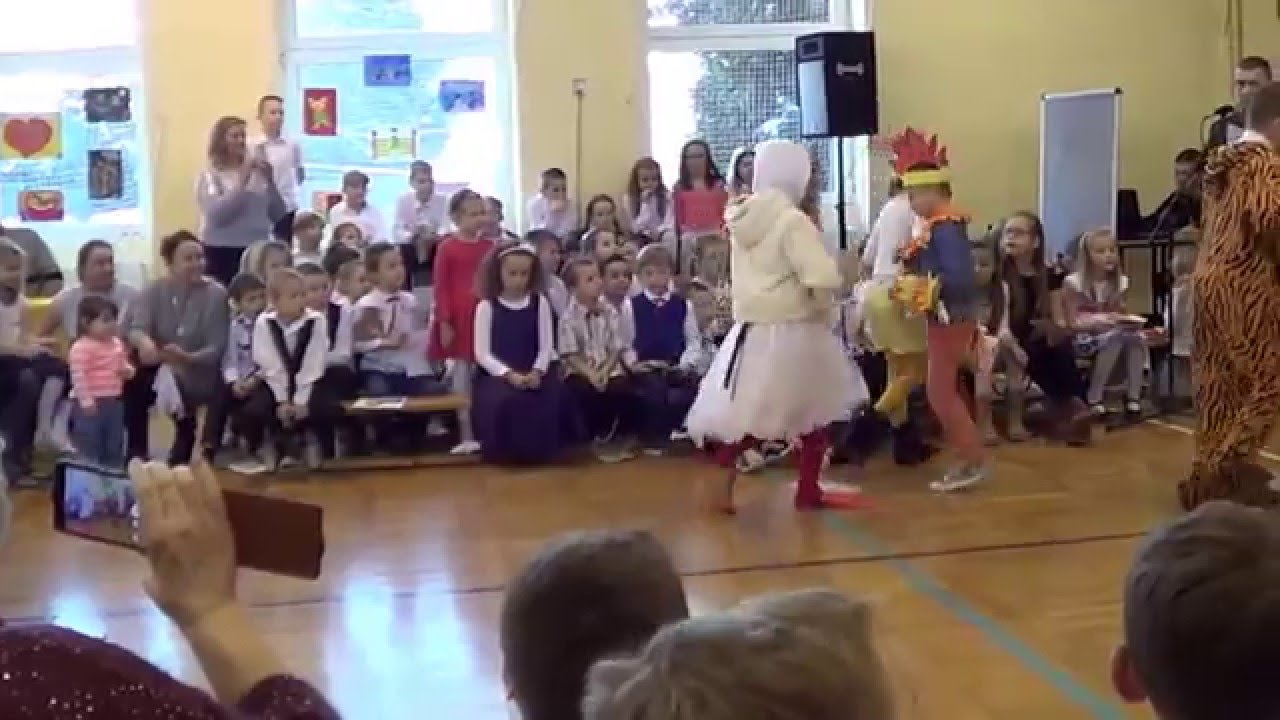 Rzepka w wykonaniu III B z Zespołu Szkół im Jana Pawła II w Osiecznicy