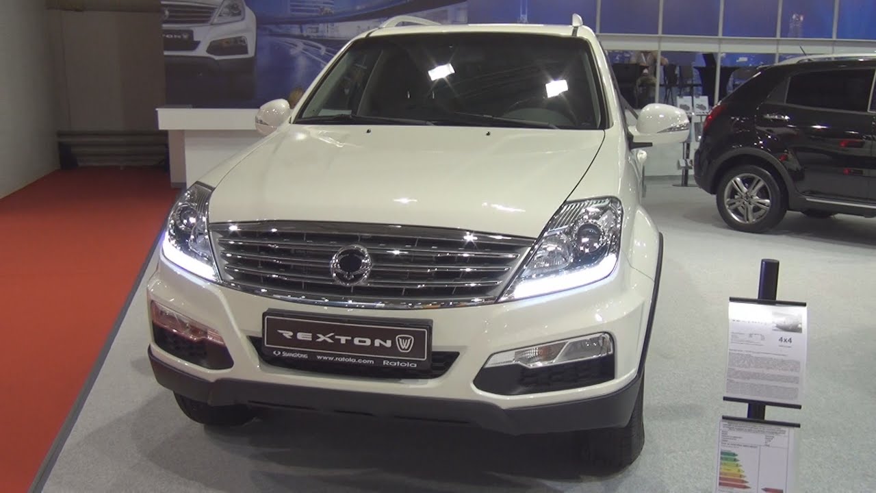 SsangYong Rexton W 4x4 114 kW A/T (2016) Exterior and Interior in 3D