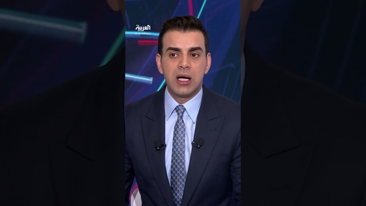 تهشمت بالكامل... مشاهد من استهداف سيارة في منطقة خلدة بلبنان