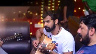 Miniatura de vídeo de "Mizhiyoram nananjozhukum... | Aadhi Movie | Pranav Mohanlal"