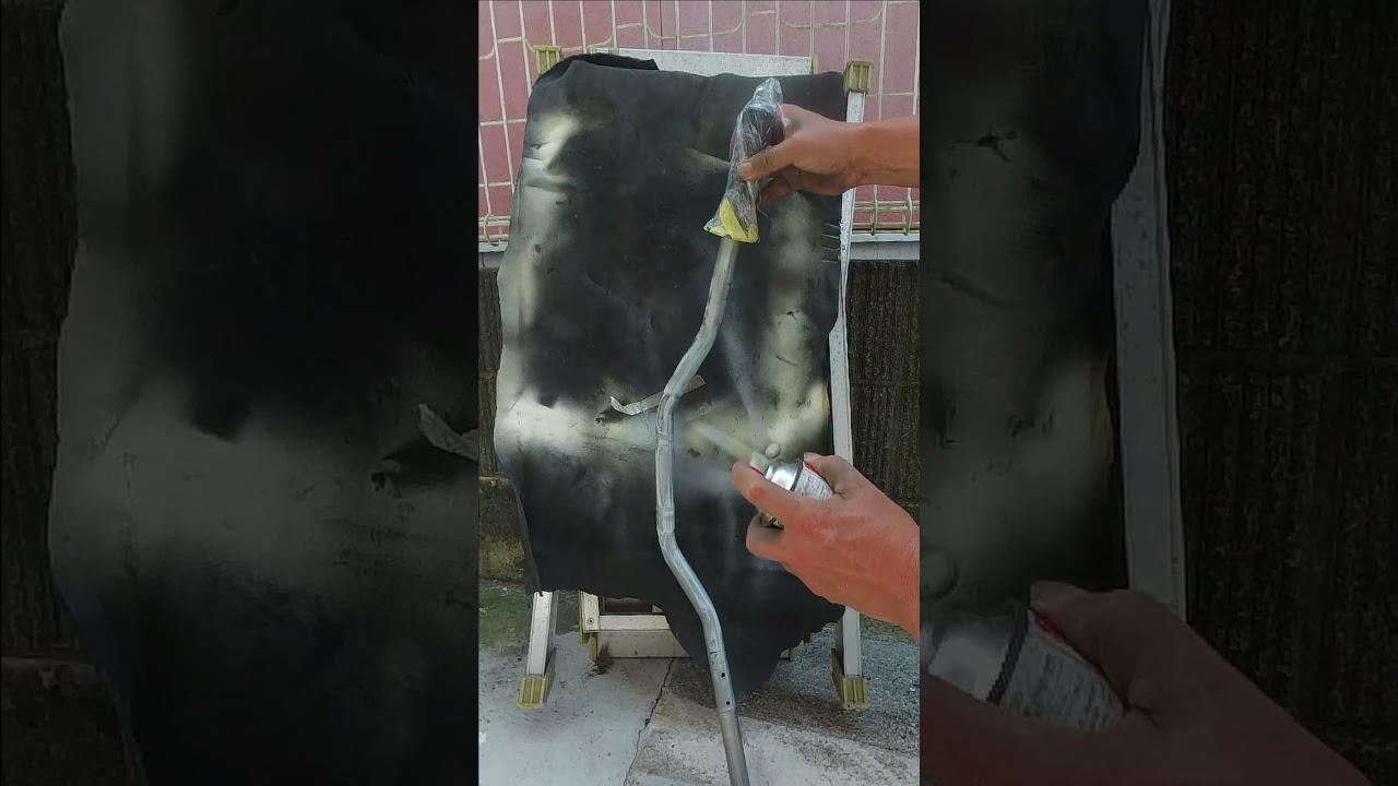 Painting the Tricker's Handlebars #MotorcyclePainting #SprayPaint