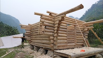 Een nieuwe houten hut bouwen, de muren en ramen afmaken, groenten oogsten uit de tuin verkopen markt