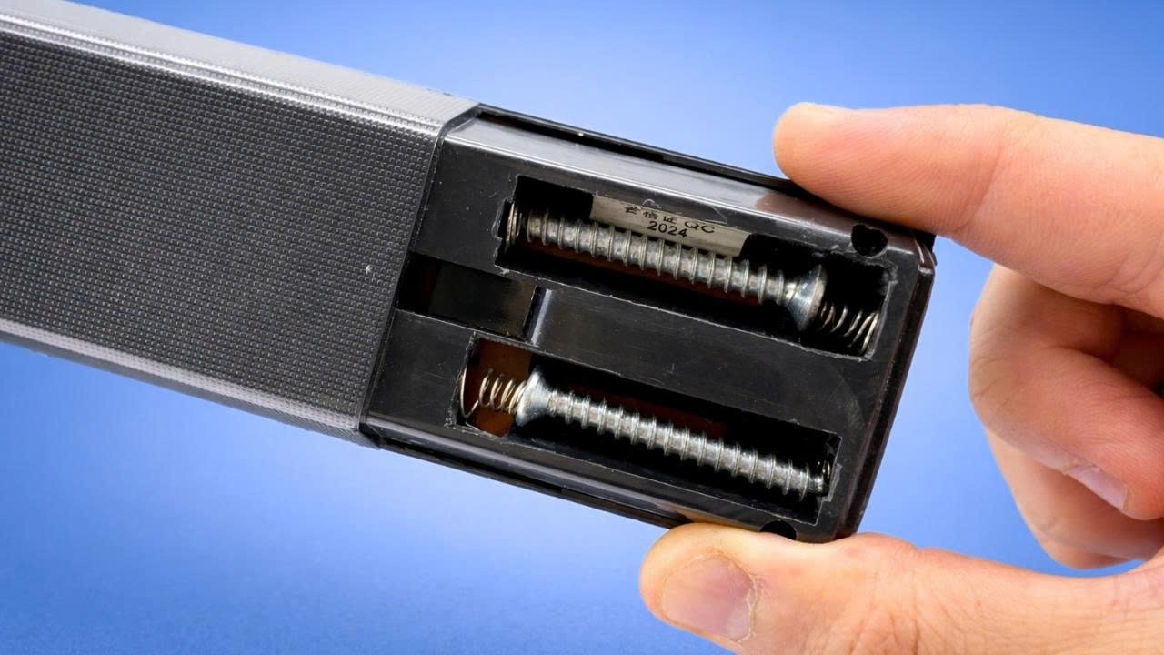 Больше никогда не покупайте батарейки для пульта! Используйте обычные винты и посмотрите, что пол