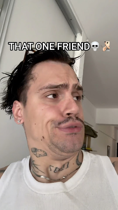 THAT ONE FRIEND 💀🧏🏻🤫#friend #friendship #mewing #jawline #shelove