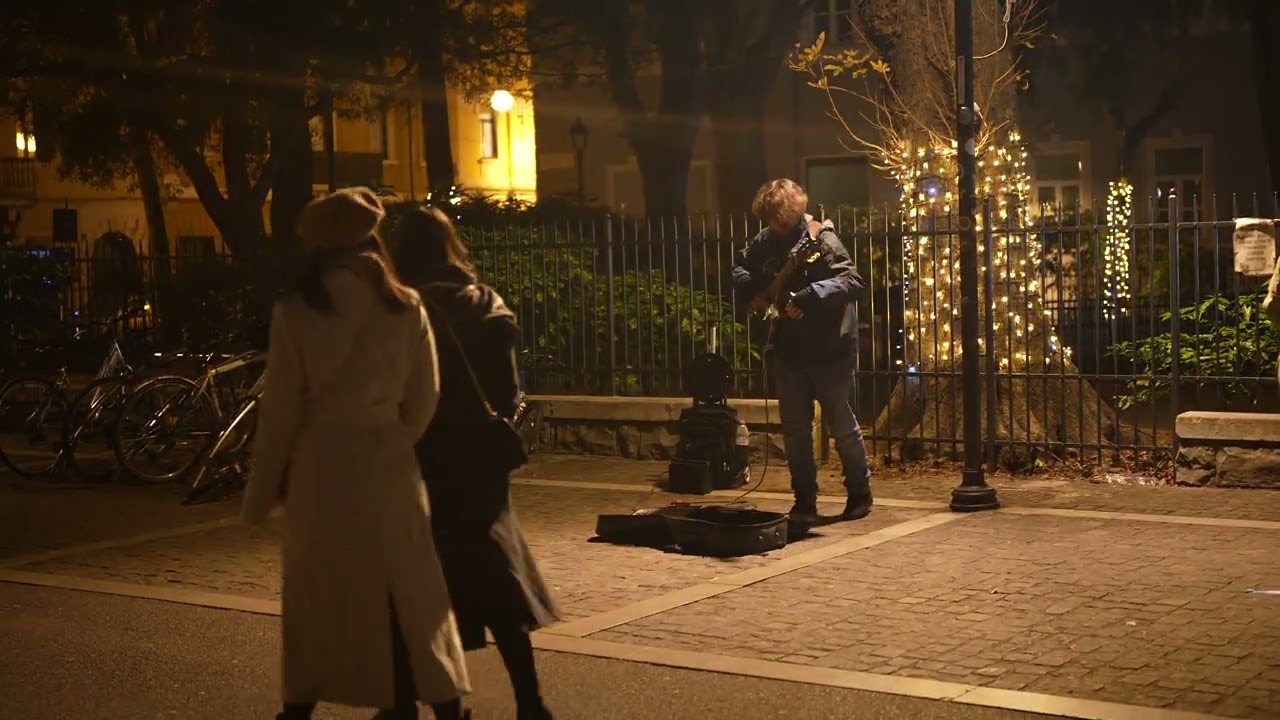 Guitar player Trieste 31.12.2025