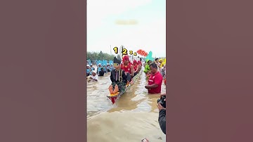 Парень на лодке -  история мема.