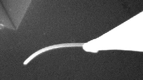 Nanomanipulation of a ZnO nanowire in a SEM (1)