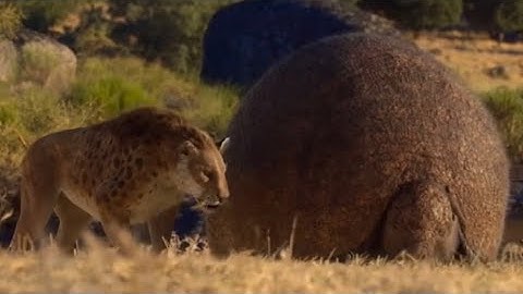 Life On Our Planet - Smilodon and Doedicurus