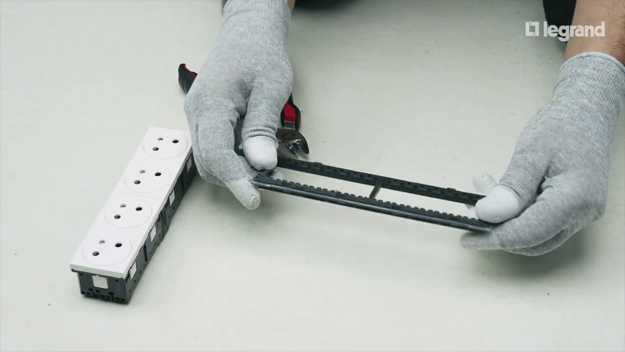 Video de montage Boites de Sol Legrand 080748 49 50 FR 1