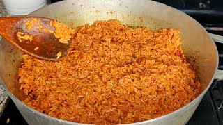 How To Cook Jollof Rice For 2 To 4 people | Let’s Cook With Me