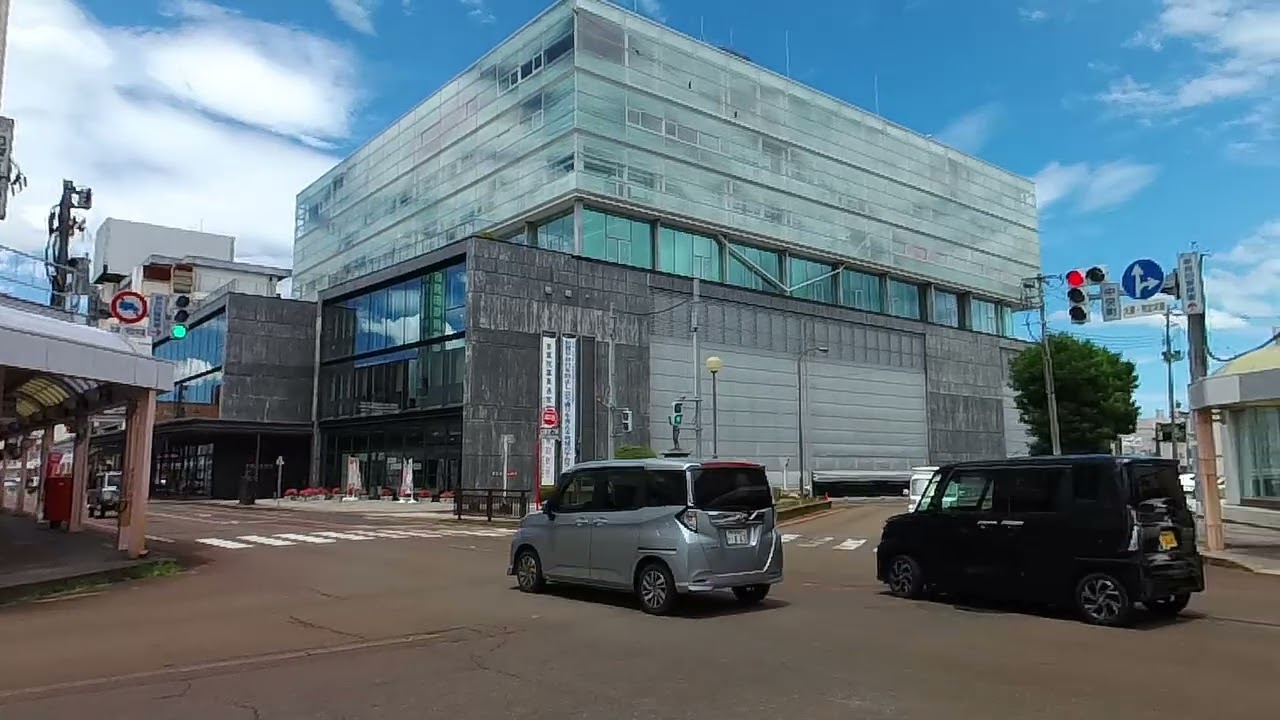 新潟県新発田市中央町２丁目 / 250714✅   「城下町の時間軸が交錯する、静謐なる都市パリンプセスト。」#心に沁みる瞬間 #時を旅する感覚 #静寂の美学