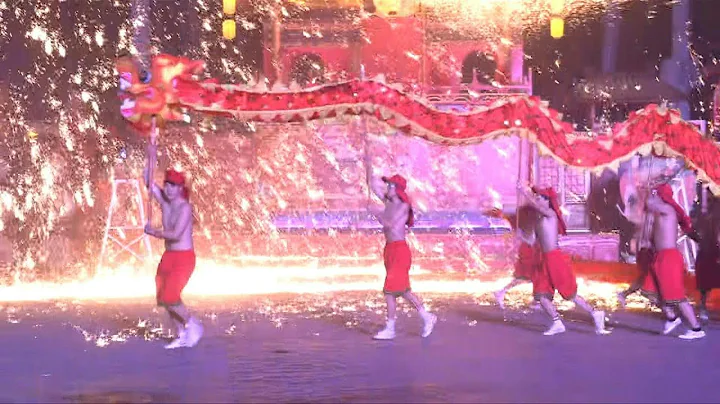 In Beijing, a fire dragon dance to celebrate the Lunar New Year | AFP - DayDayNews