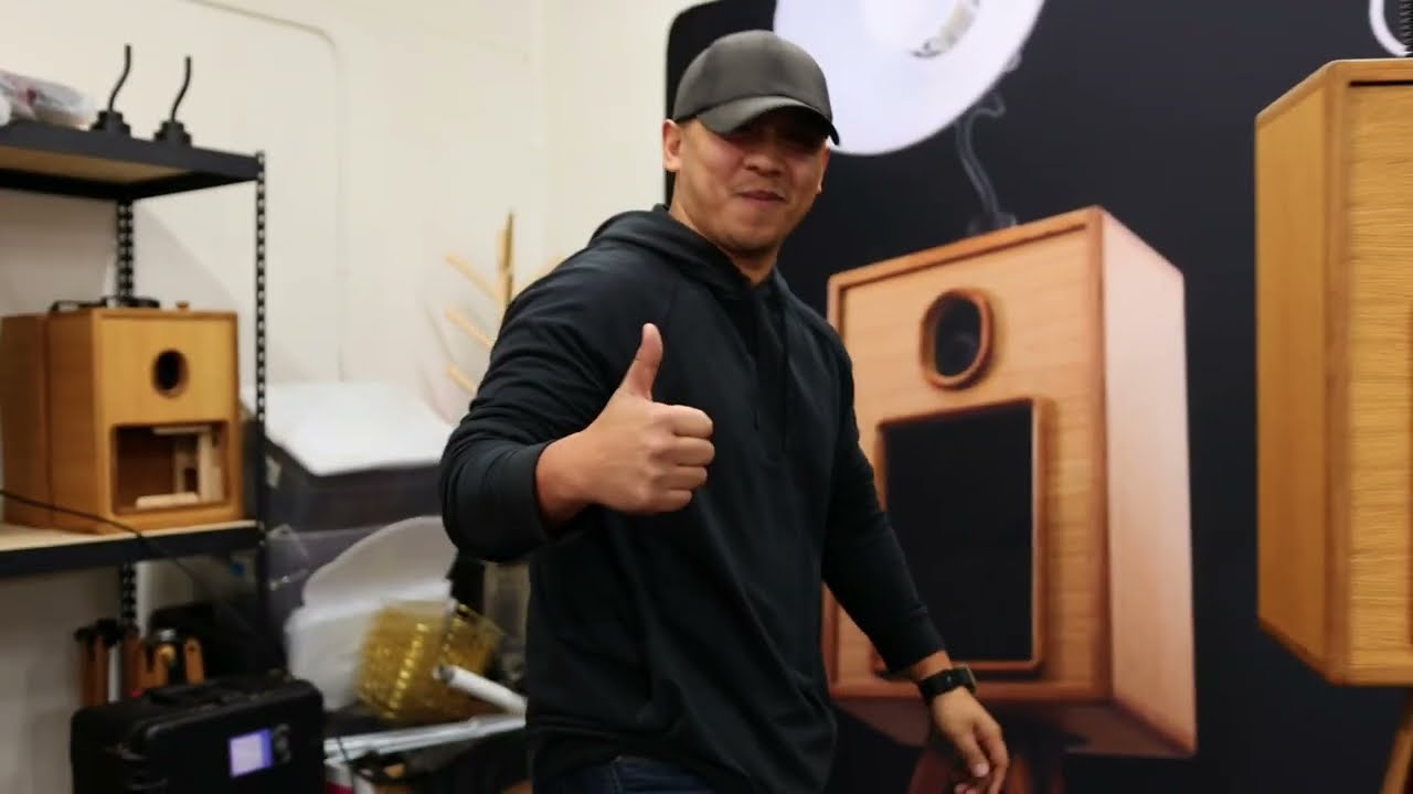 10 Year Photo Booth Business Owner Designed the Perfect Wooden Photo Booth | Glamour Photo Booth