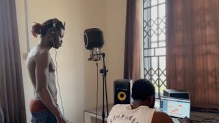 Studio Session of Sa Me by Reggie (feat. O’kenneth, City Boy & Xlimkid) at Trap House [part 2]