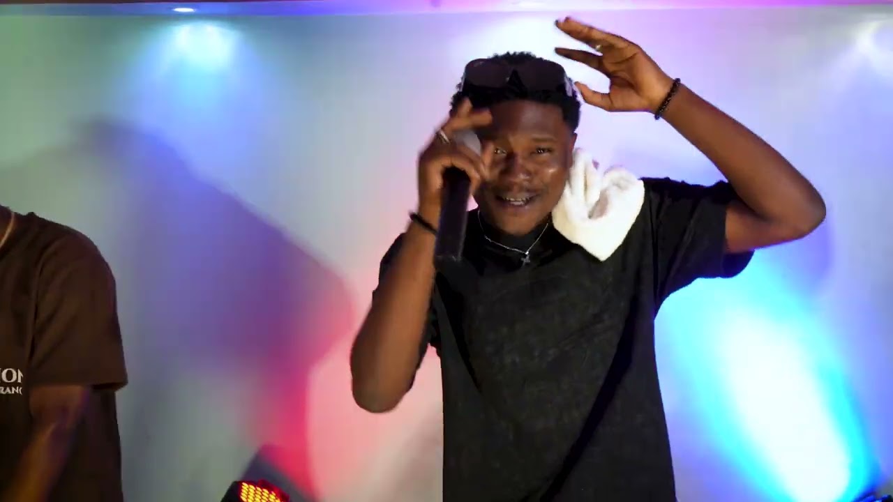 NEEMA Muhindo Feat BLESSING Mwabilay _Dans ACTION DE GRÂCE(Live)