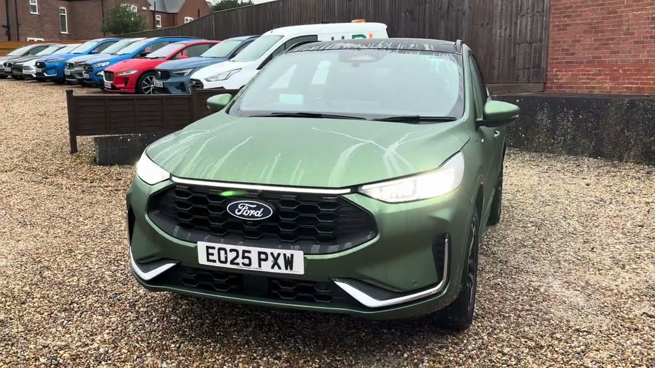 Ford Kuga 2.5 Duratec 14.4kWh ST-Line X CVT Euro 6 (s/s) 5dr