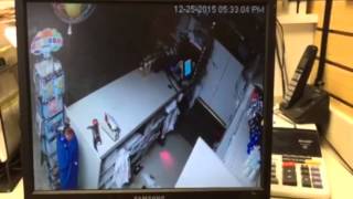 Bungling Grinch steals cash registers, cigarettes on Christmas Day, cops say