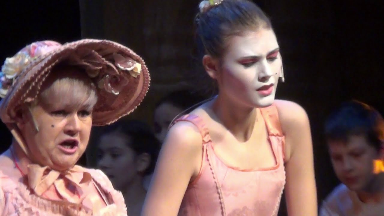 Tereza Neradová jako Lilie v muzikálu Alenka v kraji zázraků