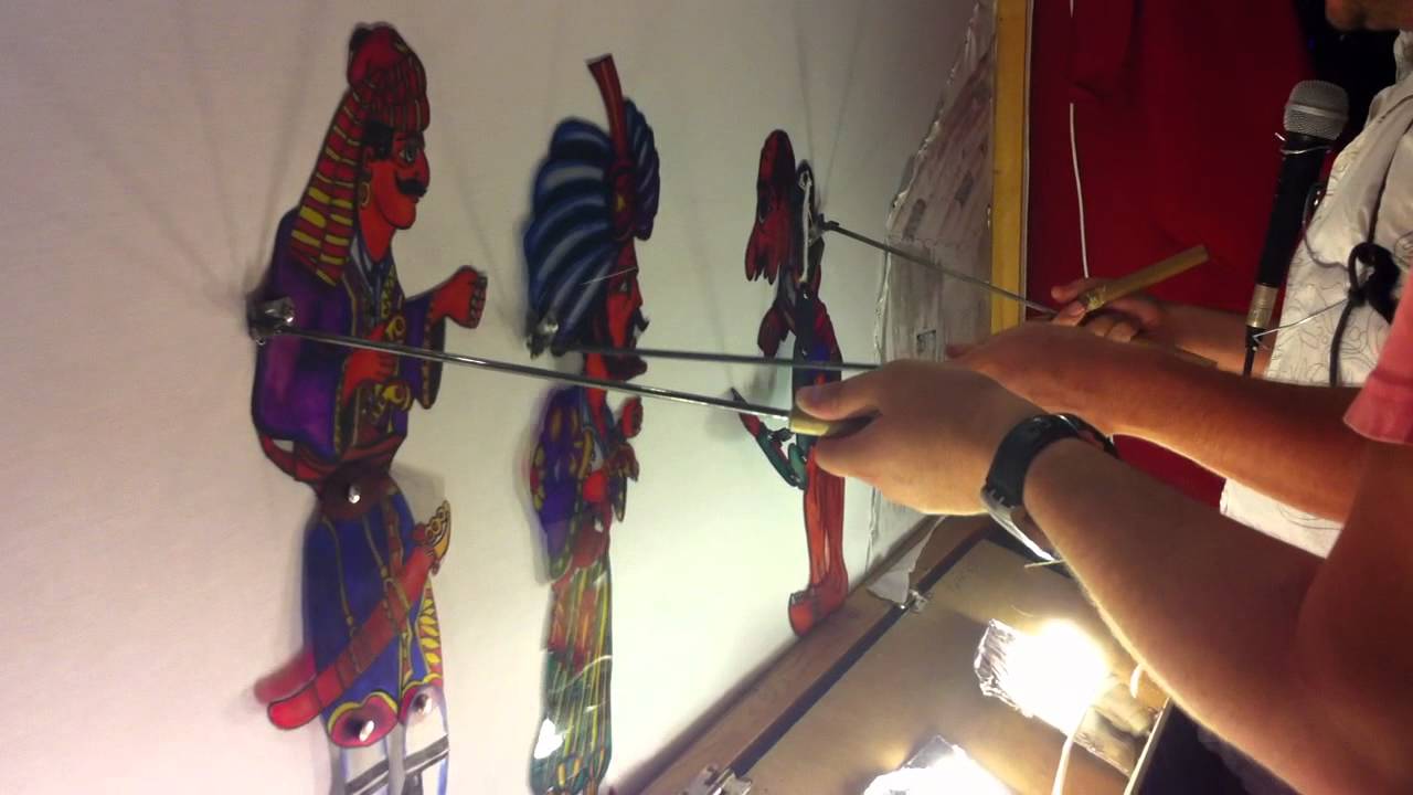 Ο Πασάς, ο Καραγκιόζης και ο Βελυγκέκας