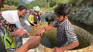Galo fishing style #villagelife #galotribe #galoculture