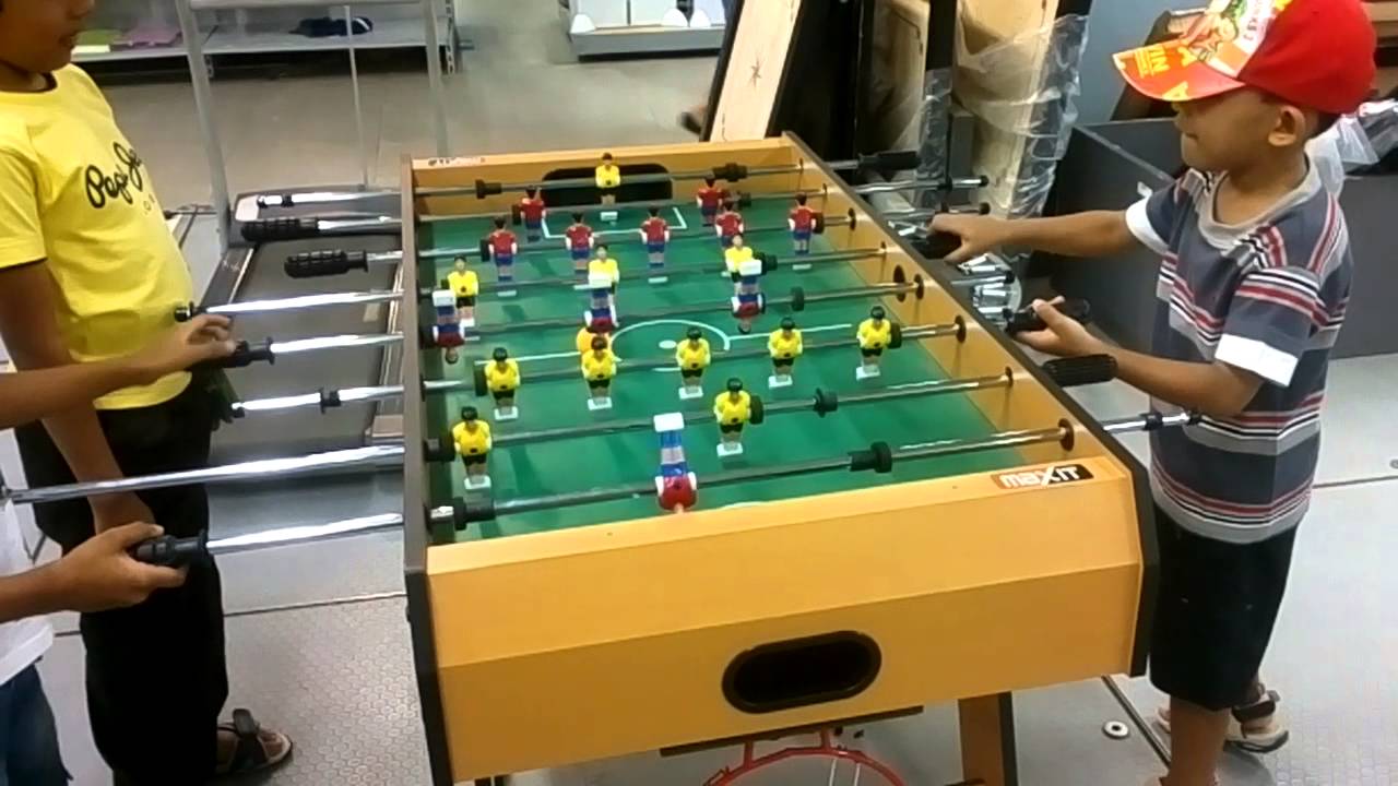 How To Play Table Football Youtube