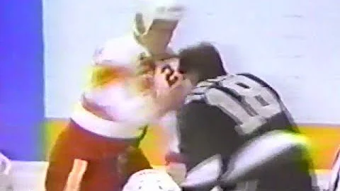 Dave Taylor vs Jim Peplinski Apr 20, 1989