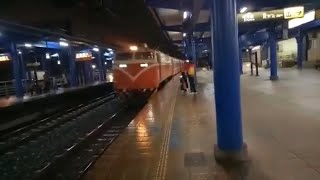 653次莒光號通過八堵車站