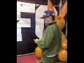 Jim Jones showcased his unusual way of eating bananas, a moment that quickly caught attention