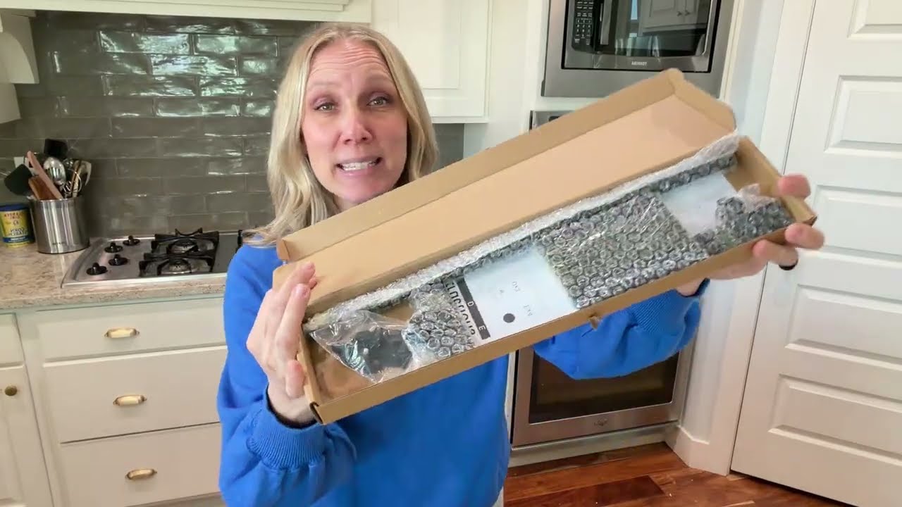 Adjustable Tabletop Easel Stand for Picture Frames