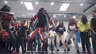 Afrodance class by Badgyal Cassie X CorinD X Ana