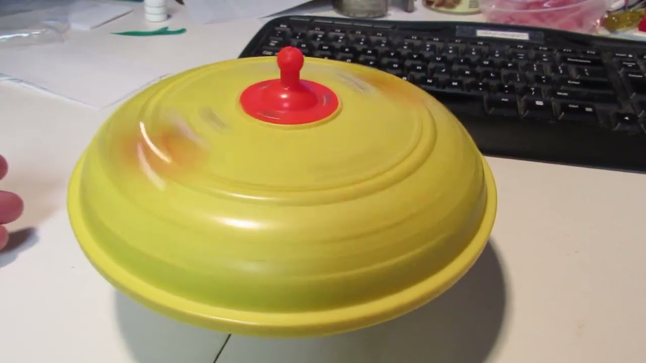 Marx Mystery Space Ship Gyroscope Flying Saucer Playset in Original Box 1962 Works With Accessories.