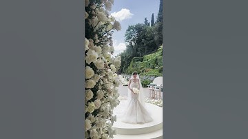 This wedding ceremony in #Italy is out of a DREAM✨