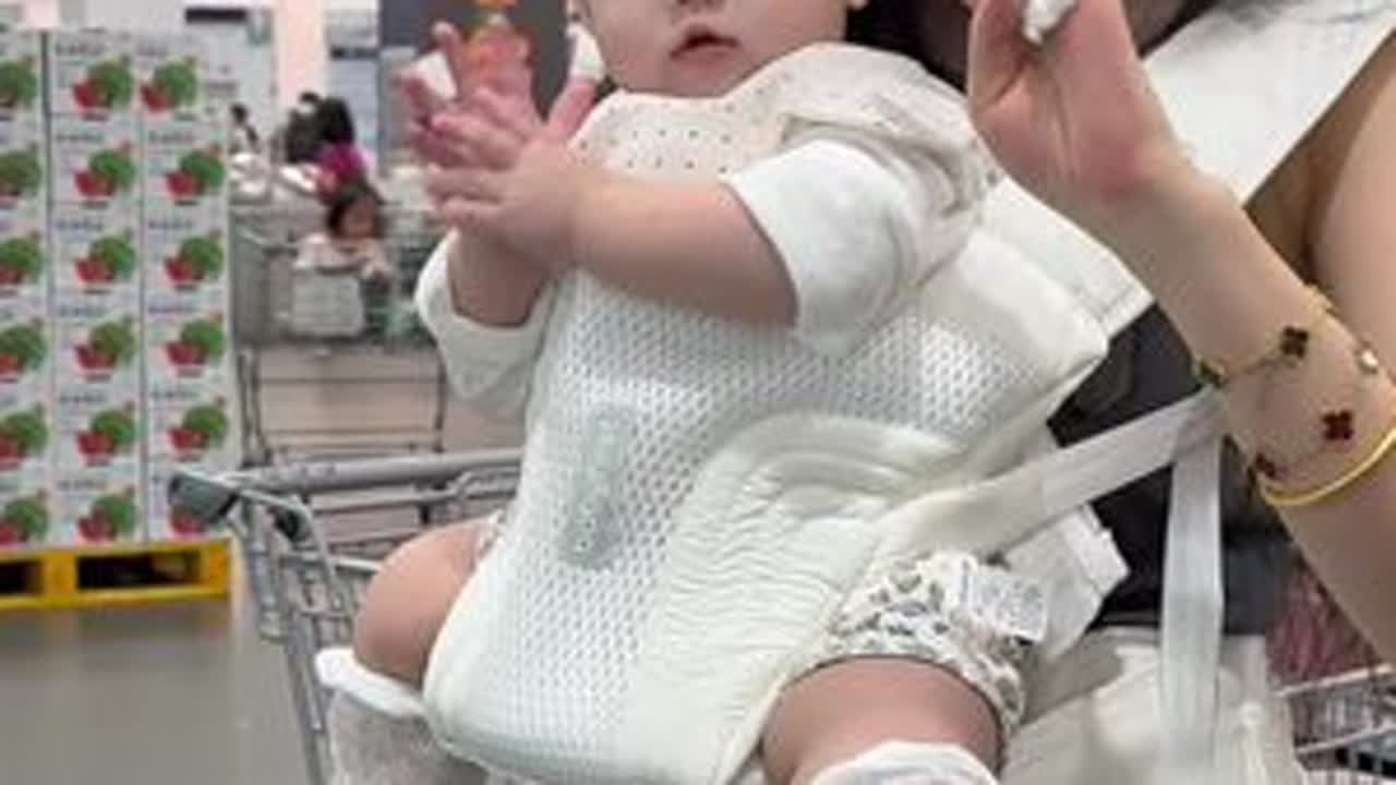 逛超市吃烤肉穿亲子装的一天～ 已婚已育全职带娃vlog#vlog日常 #记录真实生活 #带娃 #宝妈