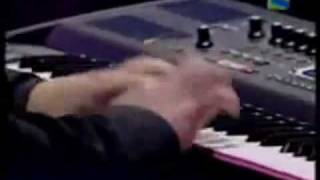 Miniatura del video "Adnan Same Piano.wmv"
