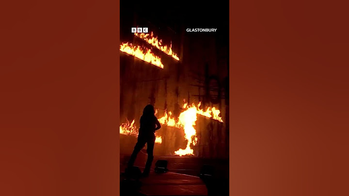THE BRAT CURTAIN 🔥😭