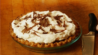 How to Make a Fresh Chocolate Cream Pie -  Mobile Minute