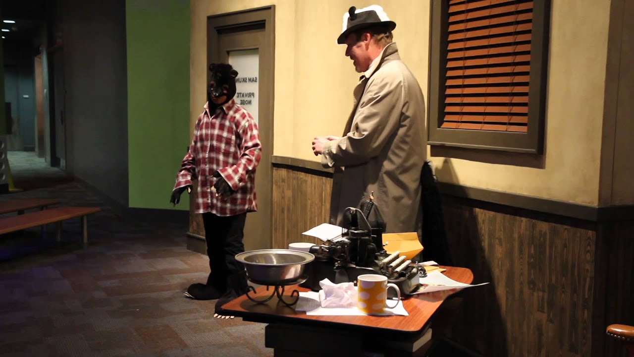 A scene from "Sam Skunk and The Case of The Amulet of Midas"