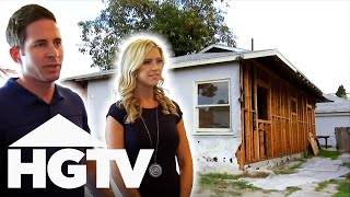 Tarek & Christina Flip A House That BARELY HAS WALLS! | Flip Or Flop