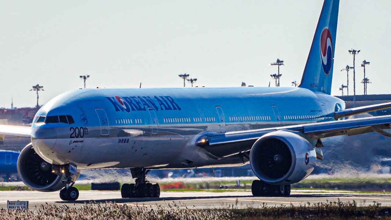 Boeing 777 200th Boeing Sticker Livery | Korean Air - YouTube