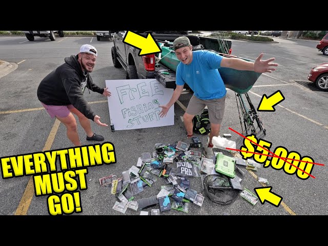 World's First FREE Pop Up FISHING Store! (EVERYTHING FREE!) 