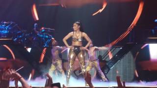 Nicki Minaj - Beez In The Trap (Live @ König-Pilsener-ARENA Oberhausen 2015)