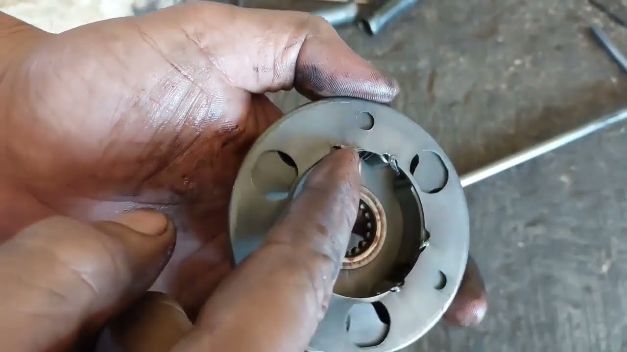 Причина в ослаблении статора двигателя Yamaha Nmax, издается только дребезжащий звук, статор не в...