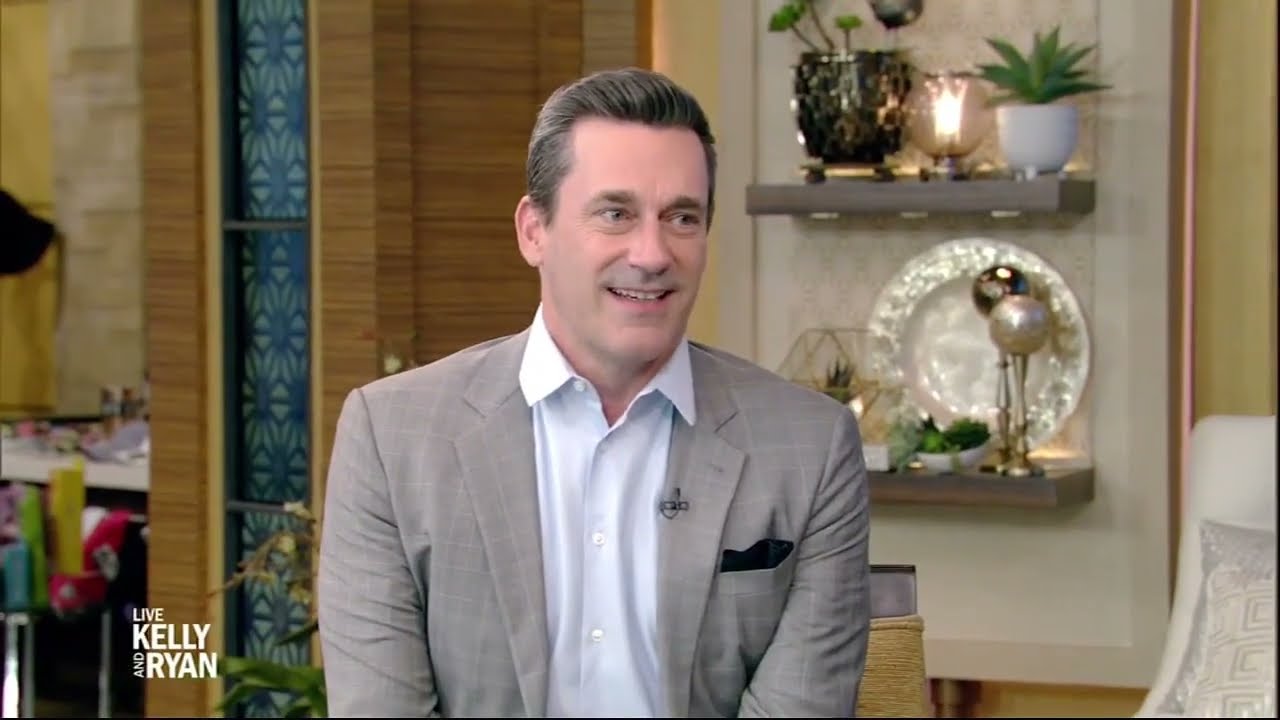 Jon Hamm Plays “Cyclone” in “Top Gun Maverick” YouTube