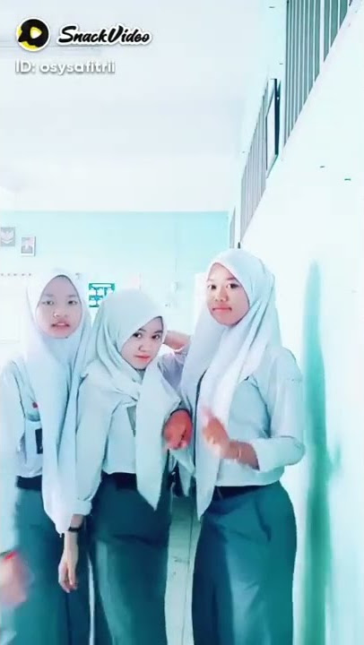 VIDEO GOYANGAN PUTIH ABU ABU