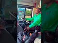 NOMA Dereva Atuonesha Namna Rahisi Ya Kupiga Gear Kwenye Mabus Makubwa Ni Raha Bwana NOMA Dereva Atuonesha Namna Rahisi Ya Kupiga Gear Kwenye Mabus Makubwa Ni Raha Bwana