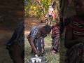 Cómo una mujer cambió los hábitos de la tribu #DrogaProhibida #CambioEnLaTribu