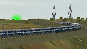 OPEN RAIL || 12192 SHRIDHAM SUPERFAST EXPRESS WITH TKD WAP7 HOG 30599