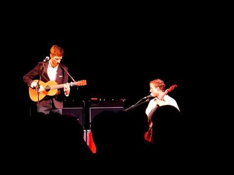 Ben Sollee & Daniel M. Moore - Needn't Say A Thing (Preston, 4 Dec. 2010)