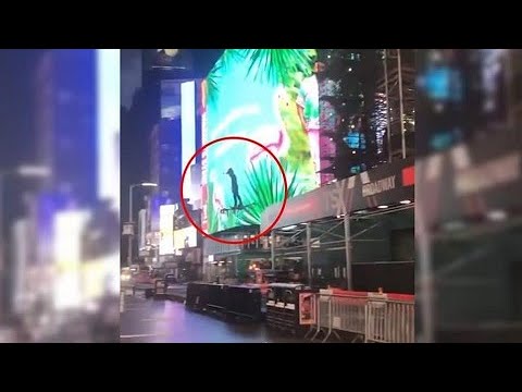 Vídeo: O Homem Que Atacou Time Square