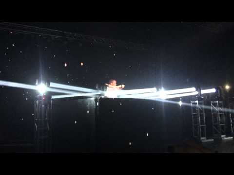 Watch How Armin Van Buuren Controls The Lights At Echostage In Washington Dc!